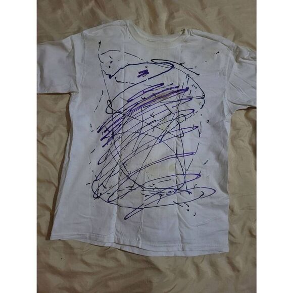 Surprise unisex tee - Picture 3 of 16